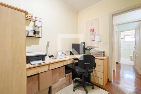 Apartamento à venda com 306m², 3 quartos e 4 vagasEscritório