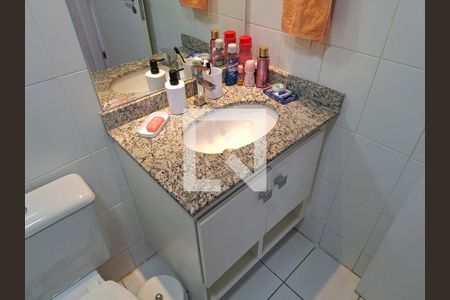 Apartamento à venda com 93m², 3 quartos e 2 vagasBanheiro Social
