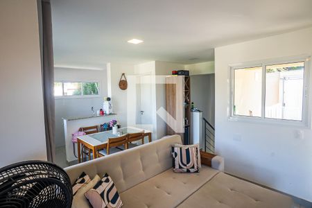 Casa de condomínio para alugar com 120m², 2 quartos e 2 vagasSala