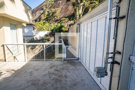 Casa de condomínio para alugar com 120m², 2 quartos e 2 vagasCobertura