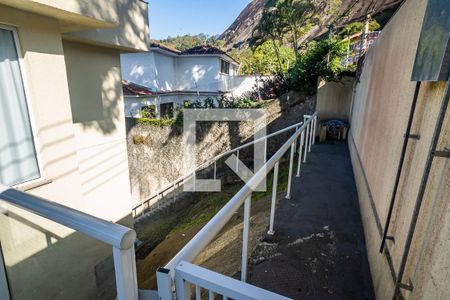 Casa de condomínio para alugar com 120m², 2 quartos e 2 vagasCobertura