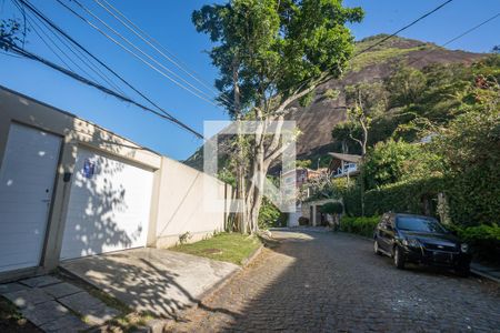 Casa de condomínio para alugar com 120m², 2 quartos e 2 vagasFachada