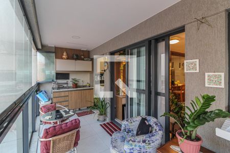 Apartamento à venda com 81m², 3 quartos e 1 vagaVaranda
