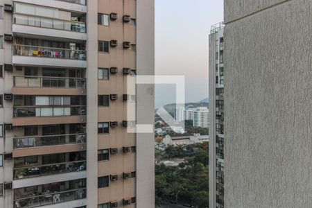 Apartamento à venda com 81m², 3 quartos e 1 vagaVaranda - Vista