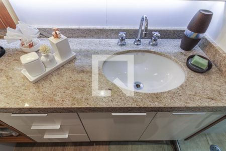 Apartamento à venda com 81m², 3 quartos e 1 vagaBanheiro Social