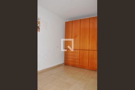 Apartamento para alugar com 60m², 2 quartos e 1 vaga Apartamento para alugar com 60m², 2 quartos e 1 vagaDetalhe do Quarto 01