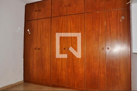 Apartamento para alugar com 60m², 2 quartos e 1 vaga Apartamento para alugar com 60m², 2 quartos e 1 vagaDetalhe do Quarto 02