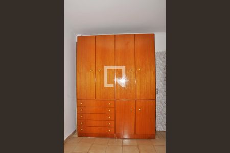 Apartamento para alugar com 60m², 2 quartos e 1 vaga Apartamento para alugar com 60m², 2 quartos e 1 vagaDetalhe do Quarto 01