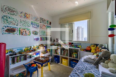 Apartamento à venda com 130m², 3 quartos e 3 vagasQuarto 2