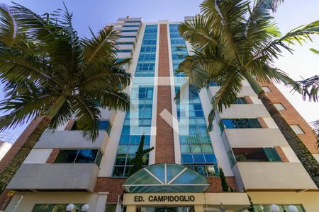 Apartamento à venda com 130m², 3 quartos e 3 vagasFachada