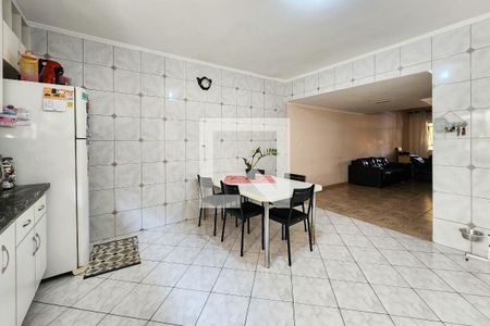 Casa à venda com 250m², 3 quartos e 2 vagasCozinha