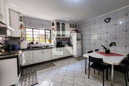 Casa à venda com 250m², 3 quartos e 2 vagasCozinha