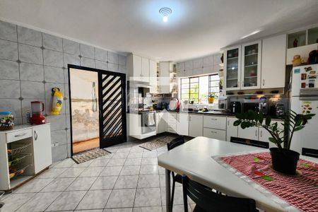 Casa à venda com 250m², 3 quartos e 2 vagasCozinha