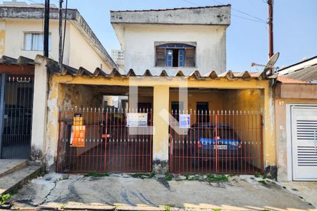 Casa à venda com 250m², 3 quartos e 2 vagasFachada