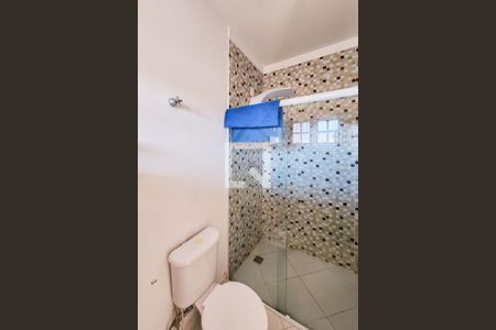 Casa de condomínio para alugar com 90m², 2 quartos e 1 vaga Casa de condomínio para alugar com 90m², 2 quartos e 1 vagaBanheiro da Suíte