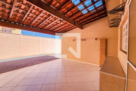 Casa de condomínio para alugar com 90m², 2 quartos e 1 vaga Casa de condomínio para alugar com 90m², 2 quartos e 1 vagaGaragem