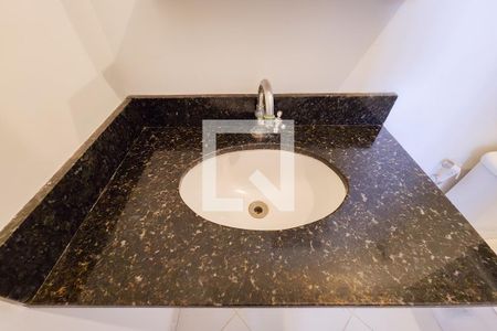 Casa de condomínio para alugar com 90m², 2 quartos e 1 vaga Casa de condomínio para alugar com 90m², 2 quartos e 1 vagaBanheiro