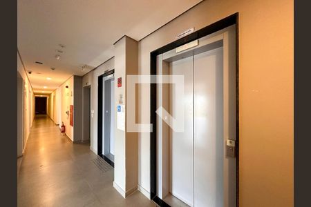 Studio para alugar com 40m², 1 quarto e sem vagaHall Apartamento