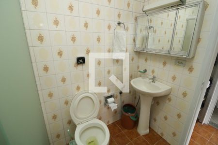 Casa à venda com 200m², 2 quartos e 2 vagasBanheiro