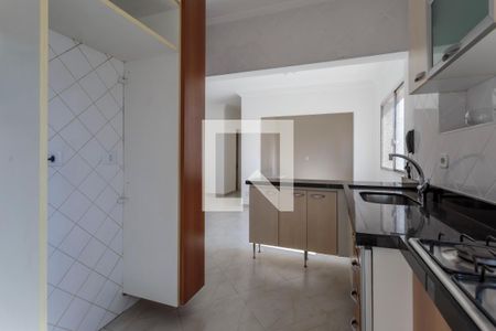 Cozinha de apartamento para alugar com 2 quartos, 80m² em Indianópolis, São Paulo