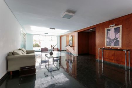 Hall de entrada de apartamento para alugar com 2 quartos, 80m² em Indianópolis, São Paulo