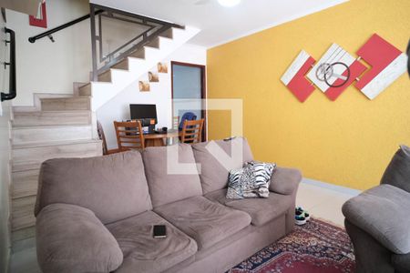 Sala de casa para alugar com 2 quartos, 90m² em Vila Pierina, São Paulo