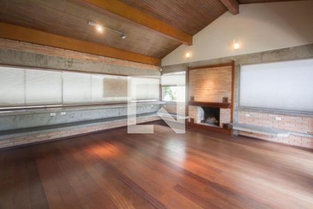 Sala de casa para alugar com 4 quartos, 700m² em Chácara Monte Alegre, São Paulo