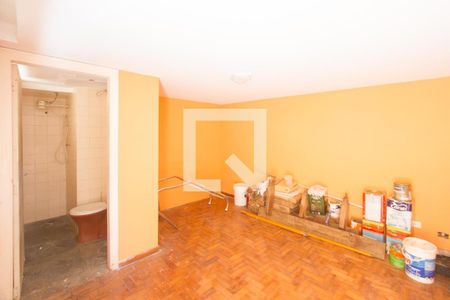 Casa à venda com 700m², 4 quartos e 4 vagasQuarto de Serviço