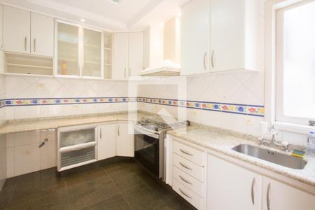 Casa à venda com 700m², 4 quartos e 4 vagasCozinha