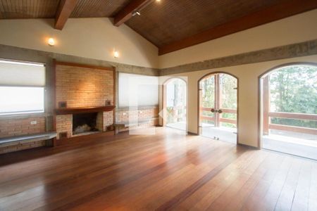 Sala de casa para alugar com 4 quartos, 700m² em Chácara Monte Alegre, São Paulo