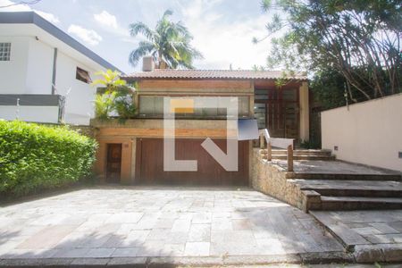 Casa à venda com 700m², 4 quartos e 4 vagasFachada