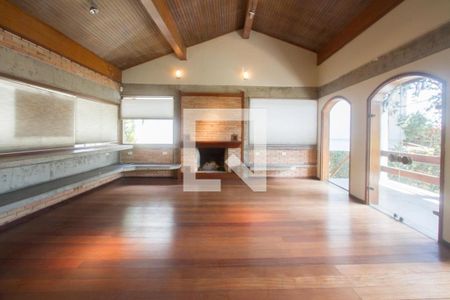 Sala de casa para alugar com 4 quartos, 700m² em Chácara Monte Alegre, São Paulo