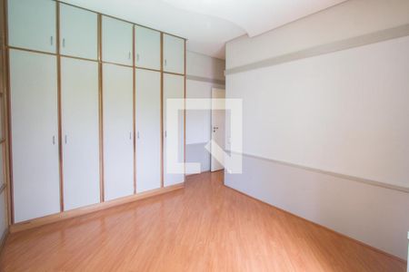 Casa à venda com 700m², 4 quartos e 4 vagasSuíte 1