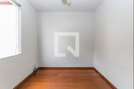 Apartamento à venda com 108m², 3 quartos e 1 vagaQuarto 2