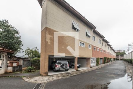 Casa de condomínio à venda com 214m², 3 quartos e 3 vagasGaragem