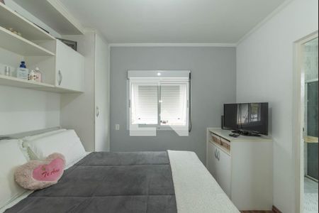 Casa de condomínio à venda com 214m², 3 quartos e 3 vagasSuíte