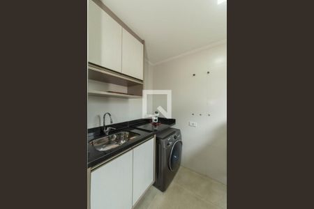 Casa de condomínio à venda com 214m², 3 quartos e 3 vagasLavanderia 1