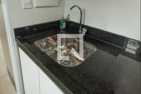 Casa de condomínio à venda com 214m², 3 quartos e 3 vagasLavanderia 1