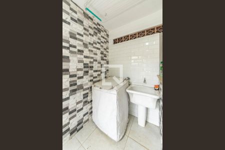 Casa de condomínio à venda com 214m², 3 quartos e 3 vagasLavanderia 2