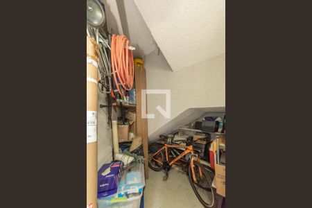 Casa de condomínio à venda com 214m², 3 quartos e 3 vagasDepósito