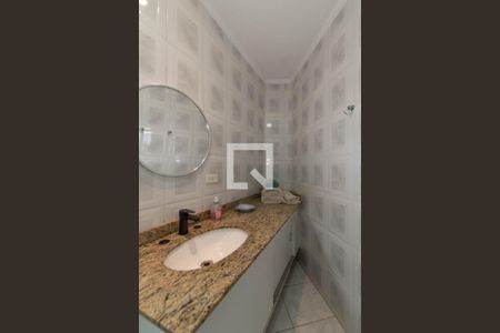 Casa de condomínio à venda com 214m², 3 quartos e 3 vagasBanheiro Social