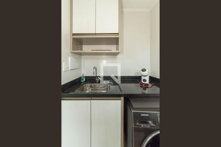 Casa de condomínio à venda com 214m², 3 quartos e 3 vagasLavanderia 1