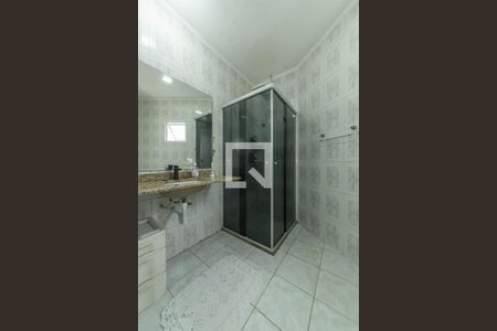 Casa de condomínio à venda com 214m², 3 quartos e 3 vagasBanheiro da Suíte