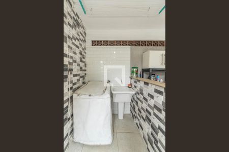 Casa de condomínio à venda com 214m², 3 quartos e 3 vagasLavanderia 2