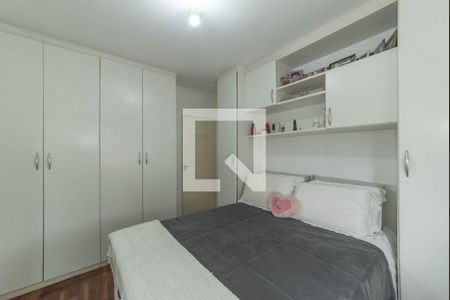 Casa de condomínio à venda com 214m², 3 quartos e 3 vagasSuíte