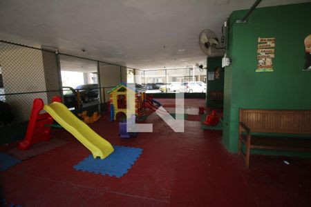 Apartamento para alugar com 55m², 2 quartos e 1 vagaÁrea comum - Playground