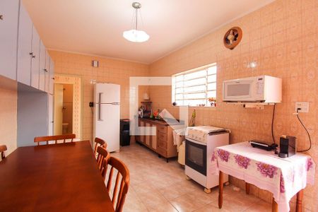 Casa à venda com 172m², 2 quartos e 2 vagasCozinha