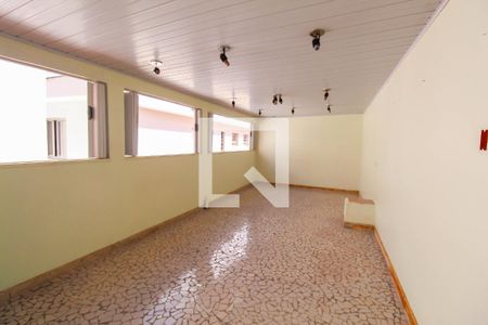 Casa à venda com 172m², 2 quartos e 2 vagasÁrea externa