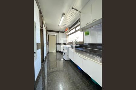 Apartamento à venda com 276m², 4 quartos e 5 vagasCozinha