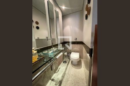 Apartamento à venda com 276m², 4 quartos e 5 vagasBanheiro 1